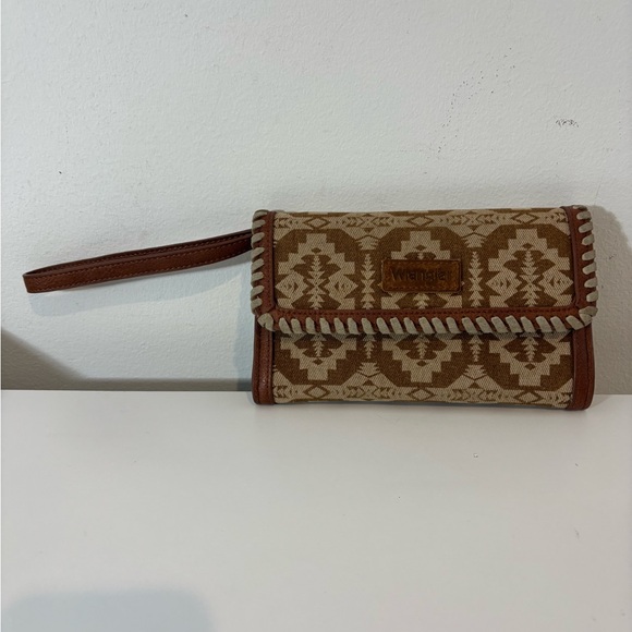 Wrangler Women Southwester Whipstitch Wristlet Wallet Western Brown Casual - Picture 2 of 11